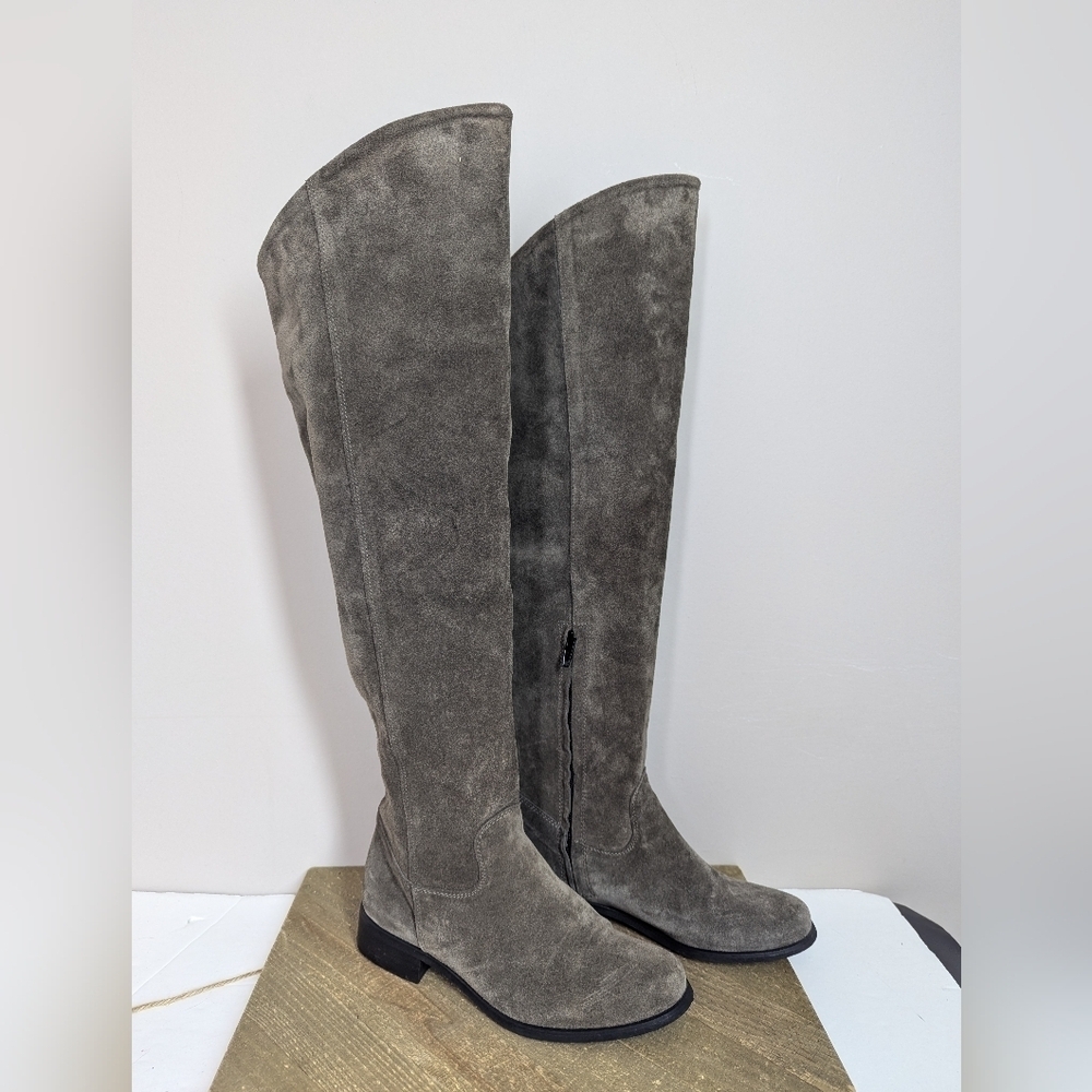 Le Château Luxe Italian Suede Over-the-Knee Boots | Size 36 (Fits US 7), Flat